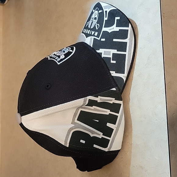 Raiders hat (Toddler size) - Picture 3 of 3